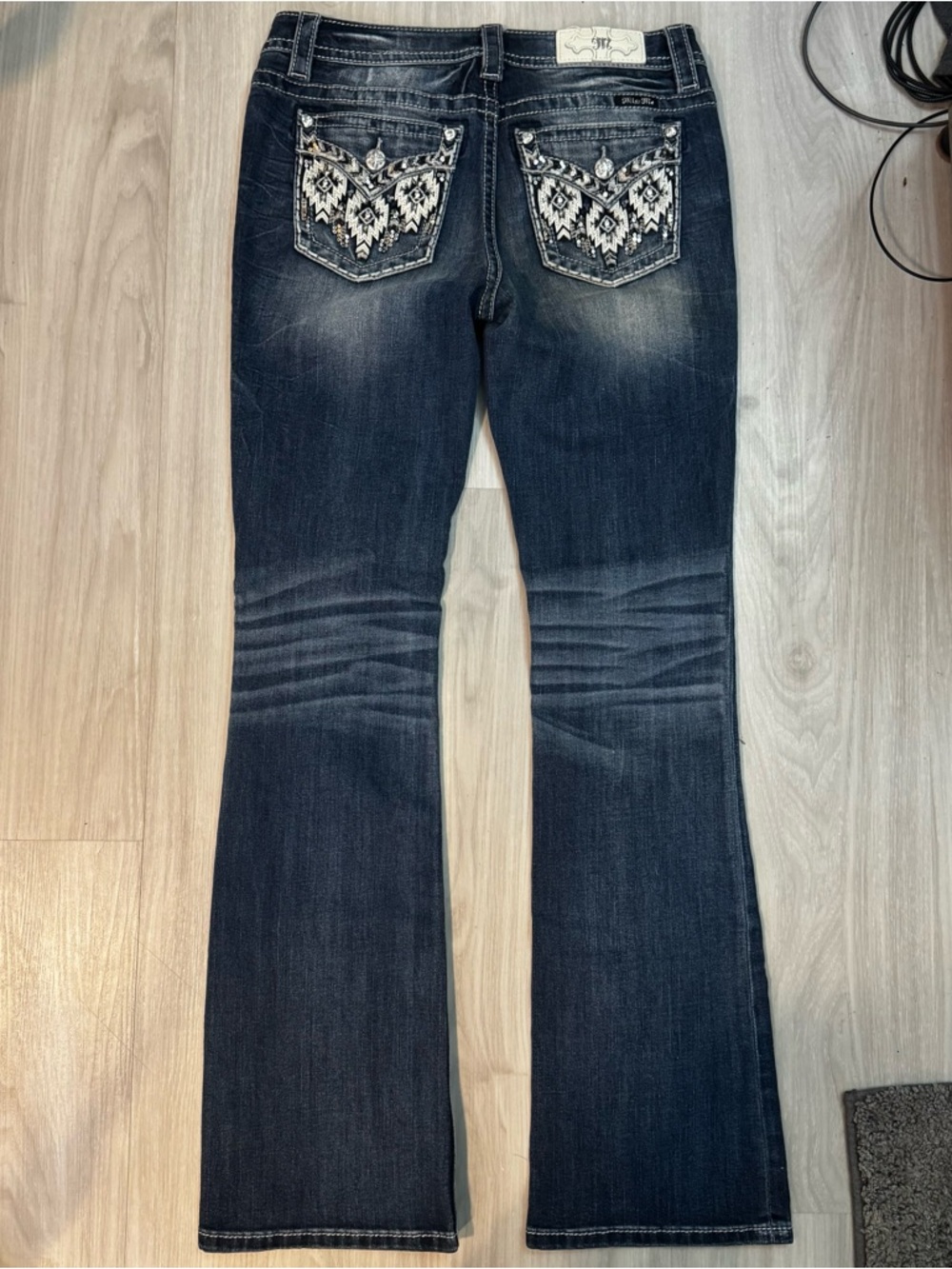 Miss Me Dark Wash Aztec Embroidered Chloe Boot Cut Jeans NWOT size 29 M3335B - Picture 8 of 14
